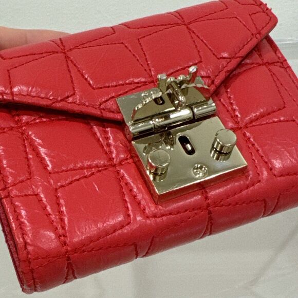 *Authentic* MCM Small Tri Fold Wallet in Red w/Gold HW in Excellent Condition - Picture 7 of 12